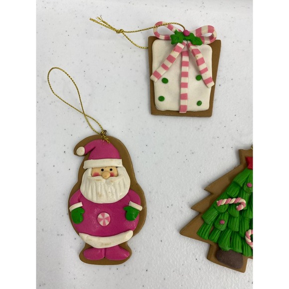 Christmas Ornaments Clay Dough Lot Of 4 Santa Wreath Christmas Tree Present - Picture 4 of 5